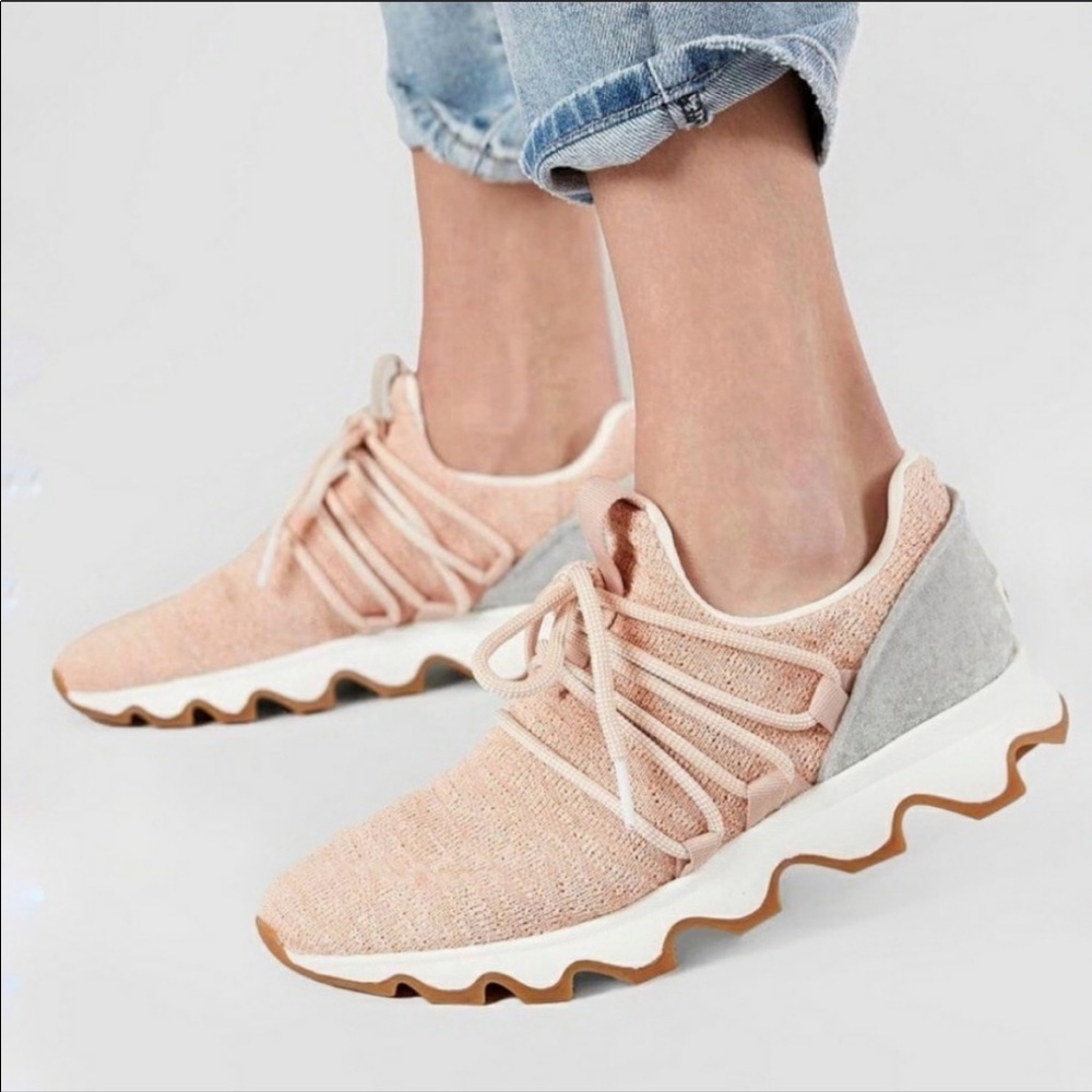 Light Pink Sorel Kinetic Lace Sneaker Size 10